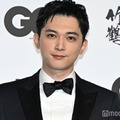 「GQ MEN OF THE YEAR 2025／20th Anniversary」フォトコールに出席した吉沢亮（C）モデルプレス