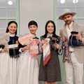 上坂樹里、見上愛、高石あかり、トミー・バストウ（C）NHK