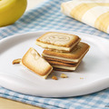 「ちいかわクッキーサンド バナナミルク味」