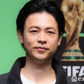 成田凌、アンバサダー就任＆憧れのアーティストと共演に喜び「軸に幼少期を過ごしていた」「こんな時があるなんて…」 画像