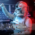 インペリアル・レムナント AT-ATドライバーフィギュア© &  Lucasfilm Ltd.