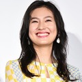 恒松祐里、胸元ざっくりウエディングドレス姿披露 ドラマオフショに「まさに女神様」「デコルテが綺麗」と反響 画像