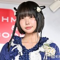 あの、フリルのミニスカからほっそり美脚スラリ「完璧スタイル」「脚長すぎる」と絶賛の声 画像