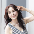 「飛行機のドアが閉まったらひたすら涙を流して泣いていました」。杉本彩、「死ぬほどの痛み」子宮腺筋症と「逆さまになってスマホを持った」血管迷走神経反射の壮絶闘病 画像