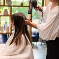 40代女性「美容費」の平均ってどれくらい？ 35歳を境に減ったものとは？