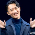 「タイムトラベラーズ・ワイフ」プレスコール・囲み取材に出席した岩本照（C）モデルプレス