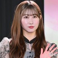 ＝LOVEメンバー、ミニスカコーデ公開 新曲衣装モチーフの私服に「センス良すぎ」「スタイル抜群」の声 画像
