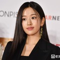 IVEユジン、美脚スラリのショーパン姿に「カッコいい」「脚長すぎ」の声 画像
