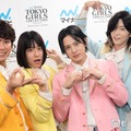 「女子高生に受けそうなポーズで！」というリクエストに応じてくれたモナキ（C）モデルプレス