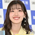 元日向坂46メンバー、ミニ丈衣装から美脚チラリ「大人っぽくてドキッとする」「さすがの着こなし」と反響 画像
