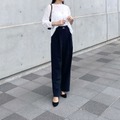 抜け感シアー×美脚トラウザー。白トップスのきれいめ秋スタイル【40代の毎日コーデ】 画像