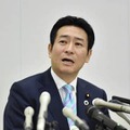 記者会見する衆院議員の秋元司被告＝14日午後、衆院第1議員会館