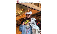 伊藤千晃、息子らとのディズニーSHOTに反響「幸せいっぱい」「ほっこり」 画像