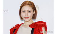 王林、ドレス姿で美ボディ強調「スタイルが良すぎて二度見した」「抜群のプロポーション」と反響 画像