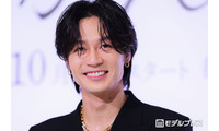 トラジャ松田元太は「セクシーなスイッチを持っている」共演女優が撮影時の印象明かす【はだかんぼうたち】 画像
