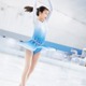 フジ佐久間みなみアナ、美脚披露フィギュアスケート姿のアザーカット特別公開 1週間で重版出来決定【1stフォトブック「みなみから」】 画像