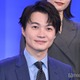 神木隆之介「海に眠るダイヤモンド」現場で季節ごとに差し入れ “3つのお揃い”に反響「粋な気遣い」「一島一家だ」 画像