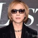 YOSHIKI、3度目となる手術後の容態報告「普通に歩くことができるようになった」精神の治療も 画像