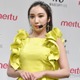 ざわちん、“初挑戦”金髪ボブで雰囲気ガラリ「別人級」「透明感すごい」と絶賛の声 画像