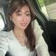 矢部美穂、夫・山林堂信彦騎手と結婚記念日に2ショット公開「互いに恋してる感じが素敵」「幸せオーラ出てる」の声 画像