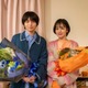 Hey! Say! JUMP伊野尾慧＆伊原六花「パラレル夫婦」クランクアップで固い握手 トラジャ松倉海斗からサプライズも 画像