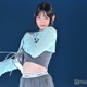 鈴木愛理、美ウエストちら見せ“きつねダンス”ショット公開「可愛すぎ」「天使の笑顔」の声 画像