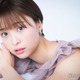 渡邊渚、シースルートップスで上品肌見せ デコ出しヘアの貴重写真公開 画像