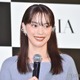 蛯原友里、圧巻美脚輝くミニコーデ「眼福」「理想的なスタイル」と反響 画像