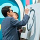 【あんぱん 第103話あらすじ】嵩、番組に出演することに 高知からやってきた懐かしい人物とは 画像