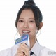 日向坂46清水理央、ミニワンピで美脚スラリ「お団子ヘア最強」「上品」と反響 画像