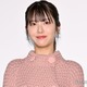 浜辺美波、美脚披露 アムステルダムでの写真集オフショット公開「美しすぎる」「スタイル抜群」 画像