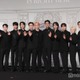 SEVENTEEN、スタッフにサプライズで豪華景品くじ引き開催「最高のチーム」「信頼関係が素敵」ジョンハンら兵役中メンバーの姿も 画像
