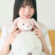 日向坂46坂井新奈、ルームウェア姿でリラックス「五期生のぽかぽか写真館」7人目公開 画像