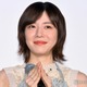 milet、ミニワンピからスラリ美脚 新しいギター持った写真に反響「可愛い」「似合ってる」 画像