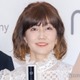 松本伊代、ミニ丈衣装で美脚披露「変わらぬスタイル」「可愛すぎる」の声 画像