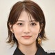 元乃木坂46若月佑美、網タイツ×しっぽチャーム際立つ美脚ショットに反響相次ぐ「スタイル良すぎ」「釘付け」 画像