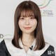 長濱ねる、美脚際立つプールサイドショット披露に反響「透明感すごい」「膝下長くて驚き」 画像