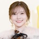 白石麻衣、乃木坂46衣装姿で「美しくかっこいい自慢の後輩」と2ショット「推しが推しのドレス着てる」「美の権化」の声 画像