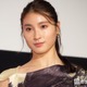 土屋太鳳、弟・神葉の肩に“首こてん”仲良しショットに「素敵な関係性」「美男美女」と反響 画像