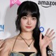 LE SSERAFIMウンチェ、美ウエスト大胆披露の華やか衣装姿「引き締まっててかっこいい」「南国の蝶々みたい」とファン絶賛 画像