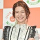 スザンヌ「本気になるのは私」中1息子とのボーリングの様子公開「息子さん大きくなってる」「仲良し親子」と反響 画像