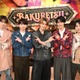 M!LK、“天井到達”目指し回転寿司で爆食・吉田仁人がカラオケ100点挑戦…“爆裂ミッション”に挑む【M!LKの爆裂ミッション】 画像