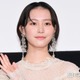 南沙良、美スタイル際立つノースリドレス姿披露 ニューヨークでのオフショットに絶賛の声「スタイル抜群」「透明感半端ない」 画像