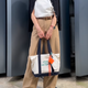 シンプル配色でオシャレ。【ユニクロ】ベージュパンツで仕上げる大人カジュアルな着こなし【40代の毎日コーデ】 画像
