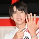 はじめしゃちょー、テレビ前でバスケ観戦する7ヶ月娘の姿公開「成長してる」「おもちゃ片手に一生懸命で愛おしい」 画像