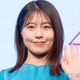 有村架純、大胆背中開き衣装オフショットに反響「たたずまいからオーラが出てる」「後ろ姿も美人」 画像