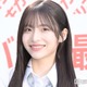 AKB48メンバー、美脚際立つミニスカ制服ショットに絶賛の声「スタイル良くて憧れ」「めっちゃ似合ってる」 画像
