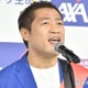 はなわ、両親顔出し3ショット公開「お父様にもお母様にも似てる」「誕生日祝ってもらって幸せそう」の声 画像