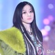 乃木坂46川崎桜、白メッシュヘアで雰囲気一変 ファーアウター×腰巻きシャツの個性派スタイル【TGC2026A/W】 画像