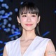 Perfumeあ～ちゃん、イタリア・コモ湖で結婚式 かしゆか＆のっちとの3ショットに「3人の絆に感動」「お揃いのリングが素敵」 画像
